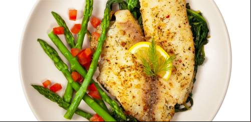 Livro de receitas da FAO ajuda a conhecer, cozinhar e consumir peixe